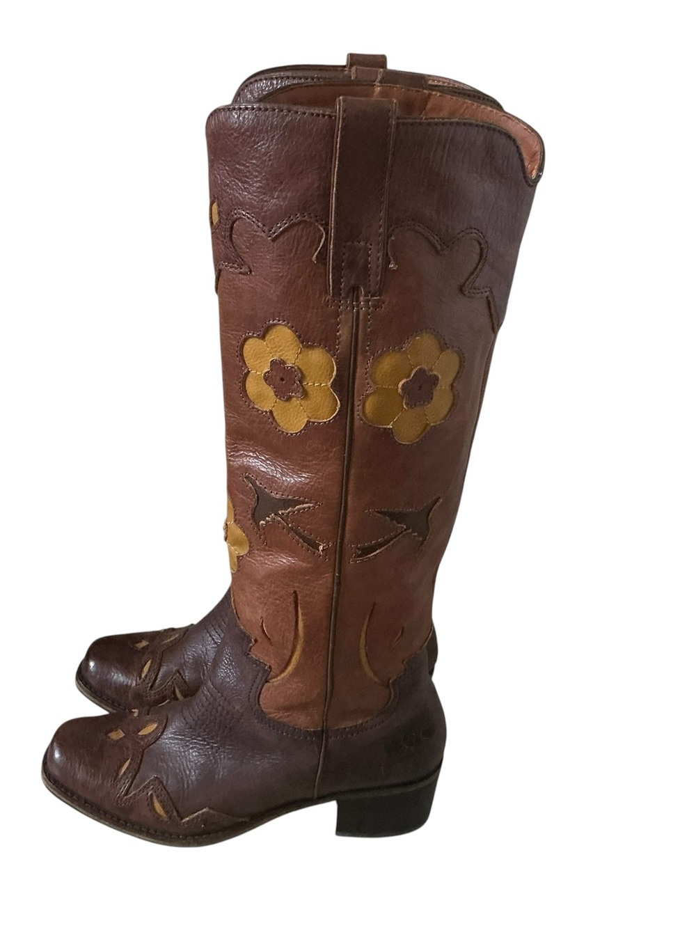 Vtg lucky brand western riding boots prominent yellow floral aplique pull-on